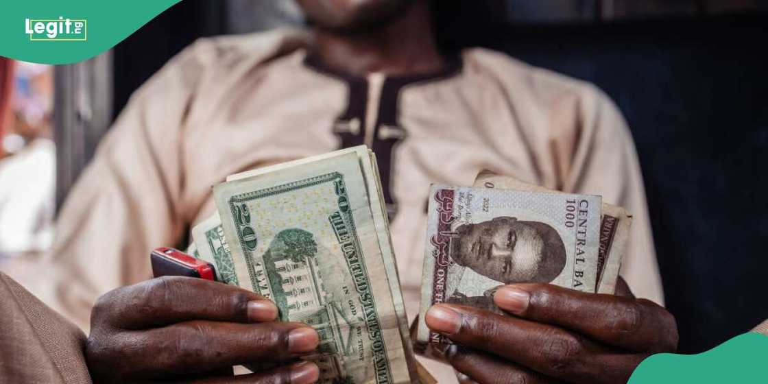 Naira weakens against the dollar at NAFEM