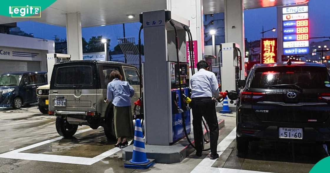Nigerians can now buy fuel without pump attendants