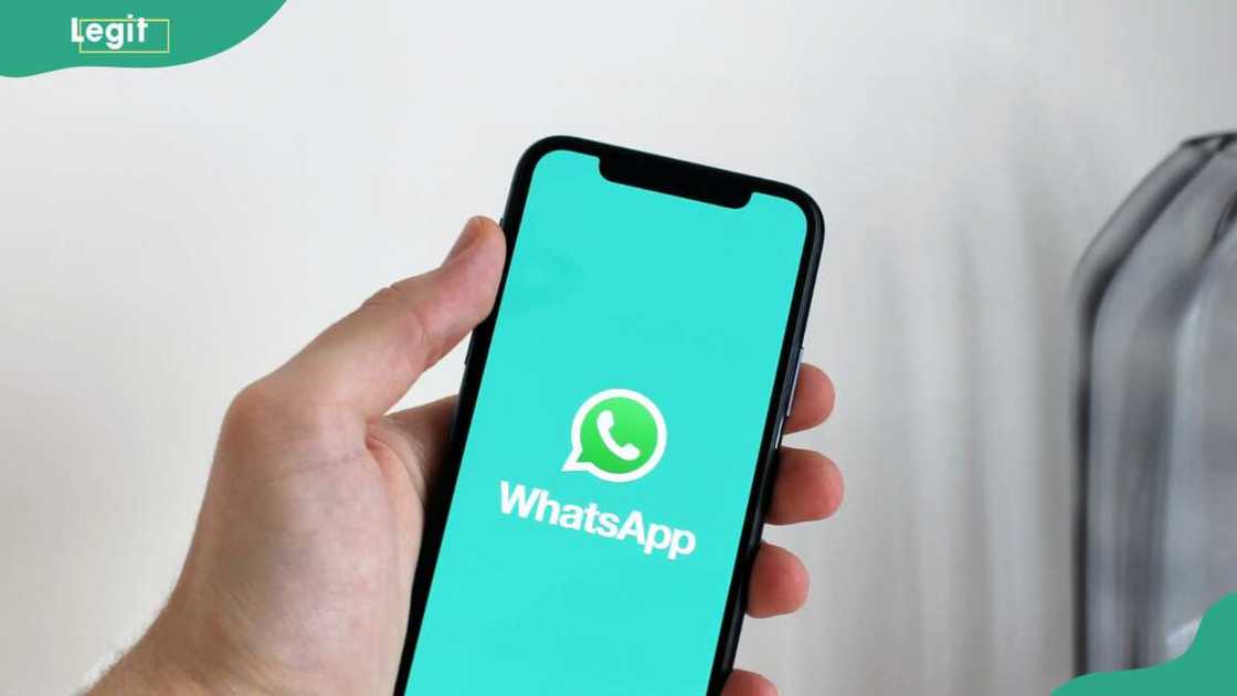 WhatsApp is making multi-device use easier with new features across iPad, desktop, and in-car systems.