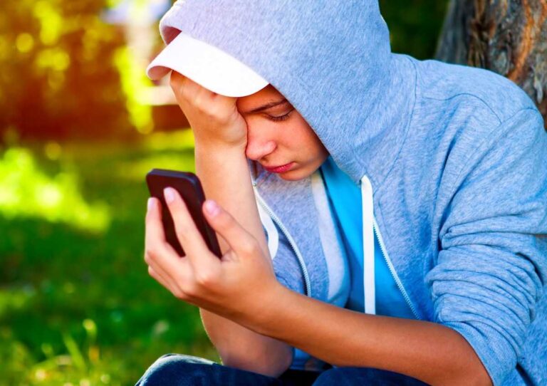 5 Bible verses for when your child doesn’t text back