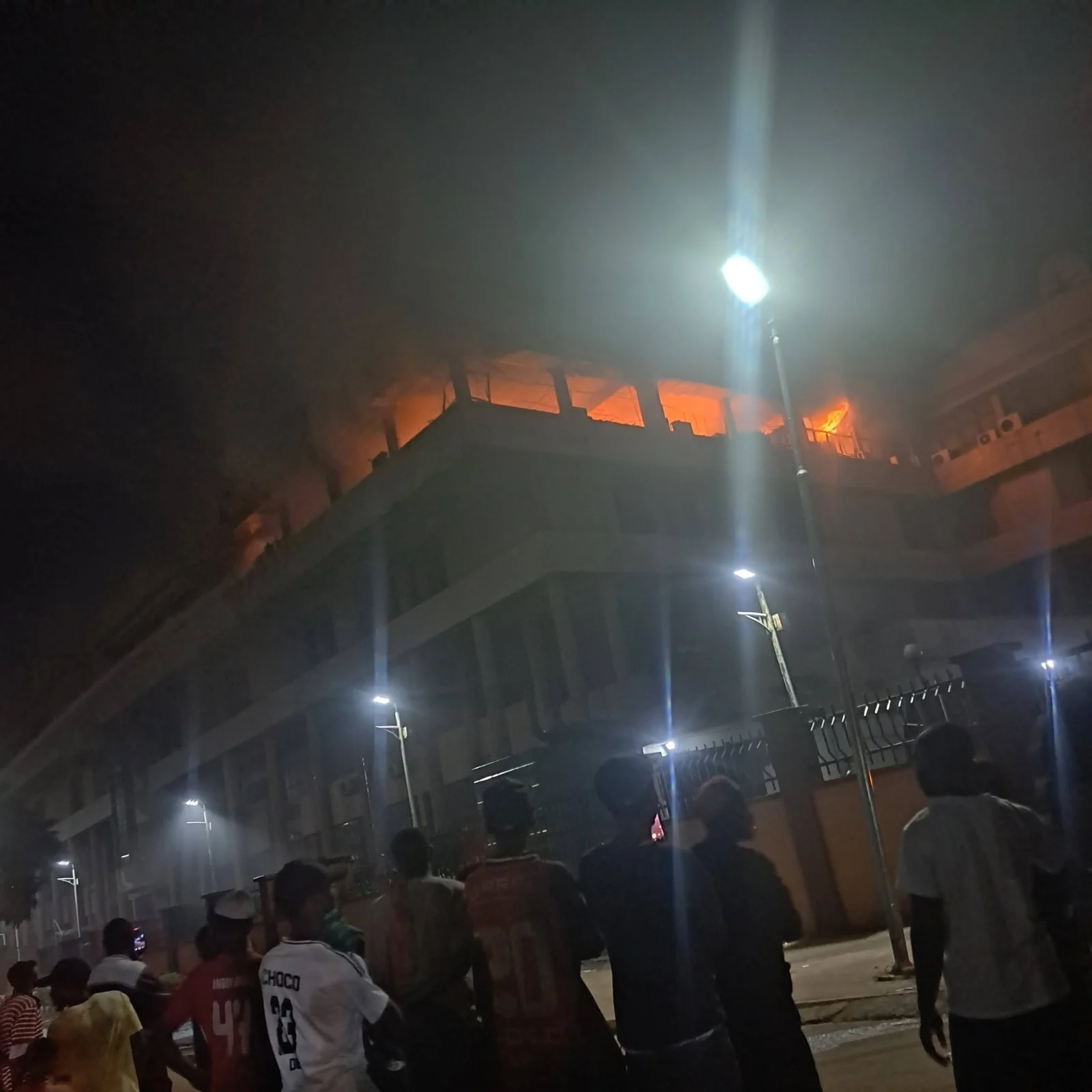 Fire guts Federal Mortgage Bank headquarters in Abuja. Credit: FB | Praises Chukwu